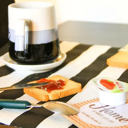 Hiwya - Is Where Are Appartement Bologna