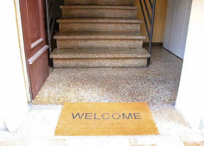 Hiwya - Is Where Are 볼로냐