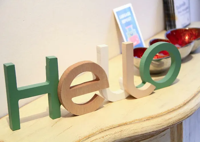 Hiwya - Is Where Are 아파트 볼로냐