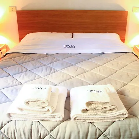 Hiwya - Is Where Are Apartment *